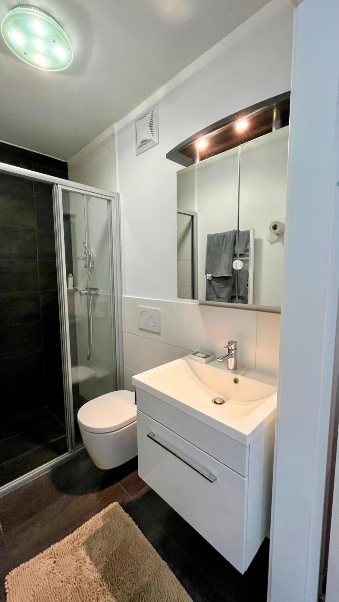 Comfortapartment Leonding Bagian luar foto